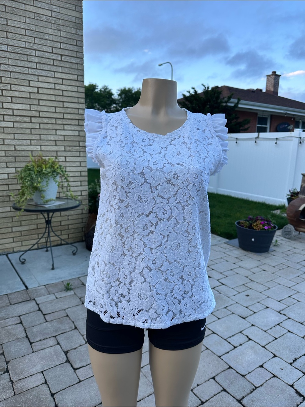 Loft fluttery White Lace  Sleeve Top size S